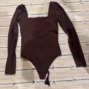 Aritzia Babaton Long-Sleeve Square Neck Bodysuit in Chocolate